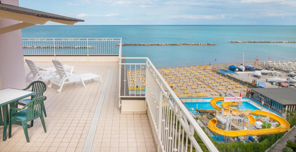 Residence Hotel Amalfi 리도 디 사비오 외부 사진